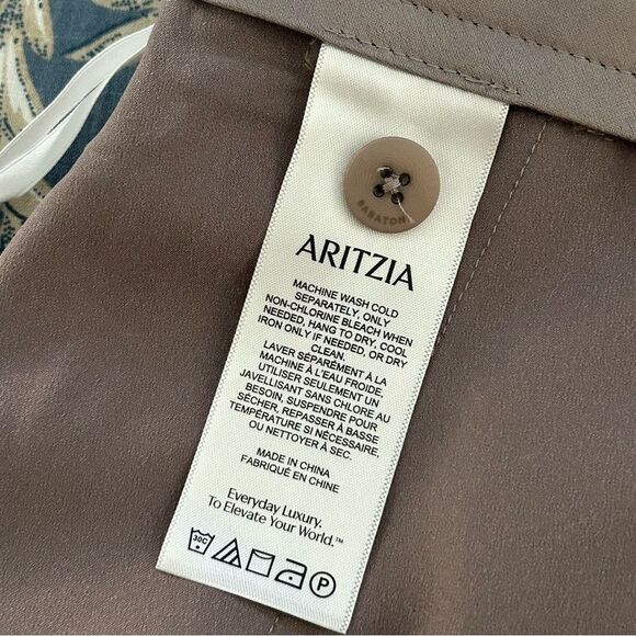 Aritzia Babaton Refined Satin Cargo Pant in Ashen - Picture 8 of 12